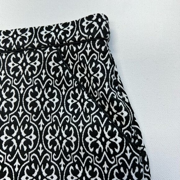 Db Established Womens A Line Skirt Black White Knee Length Stretch Slit Plus 1X - Picture 10 of 11